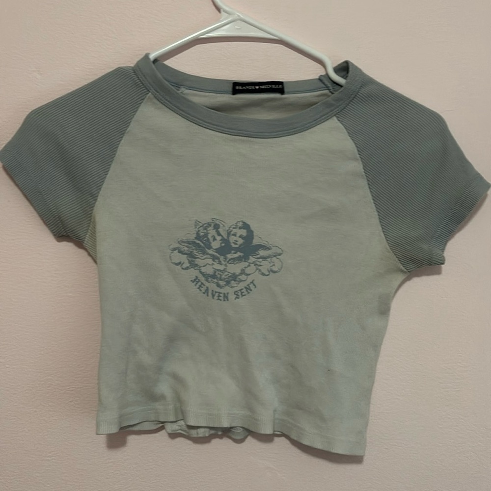 BRANDY MELVILLE baby tee